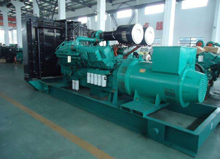 察雅800kw康明斯柴油发电机组图片 察雅800kw康明斯柴油发电机组图片